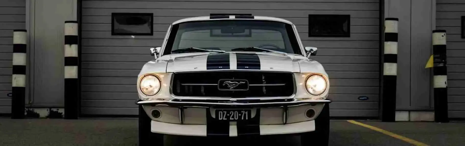 Auto glass service in Dallas — windshield work